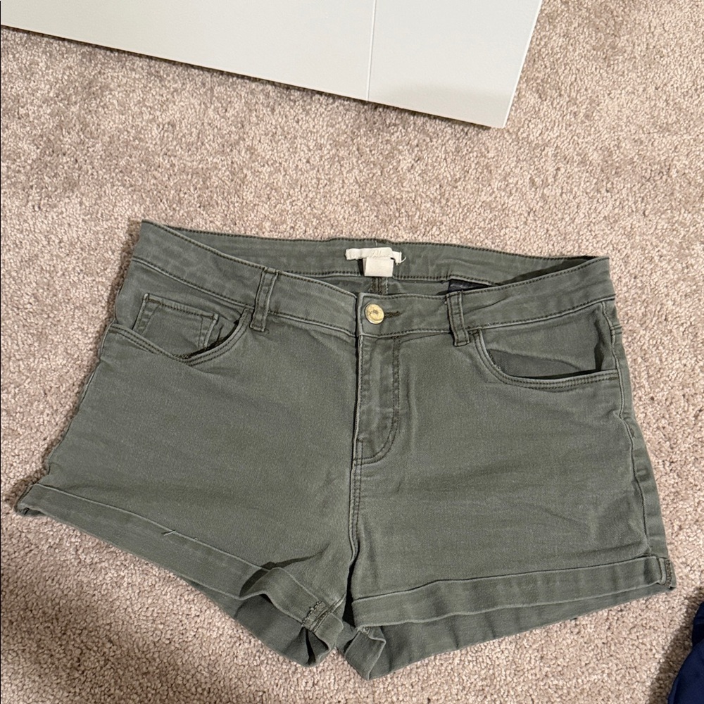 H&M High Waist Green Shorts